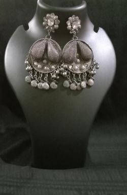 Black polish jewellery