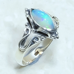 Ethiopian Fire Opal Natural Gemstone 925 Sterling Silver Ring