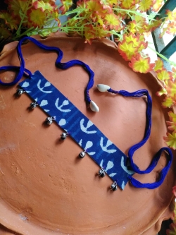 BLUE COLOUR CHOKER WITH GHUNGHRU DESIGN