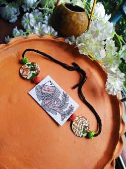 FISH DESIGN CHOKER